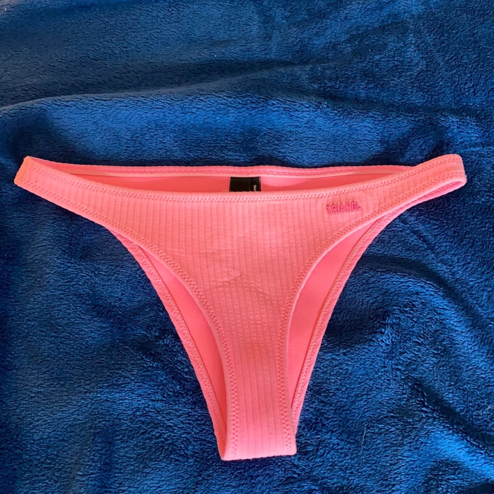 Triangl pink cheeky bottoms